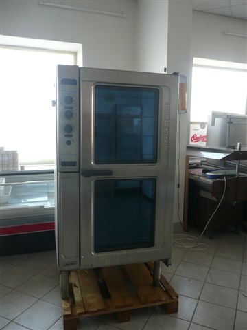 č. 36 - konvektomat elektrický, zn. JUNO na 20 x 1/1 GN